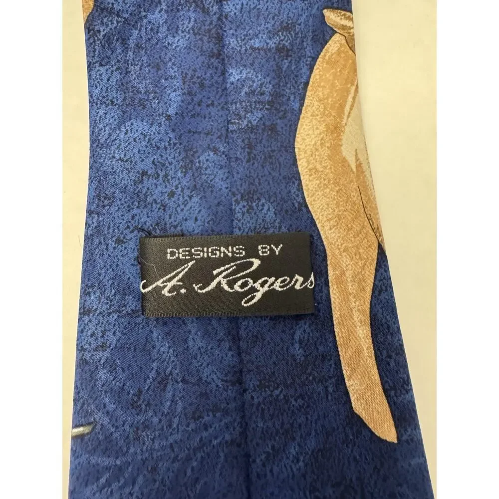 A. Rogers Hunting Deer Novelty Necktie Whitetail Buck Rifle Hunter